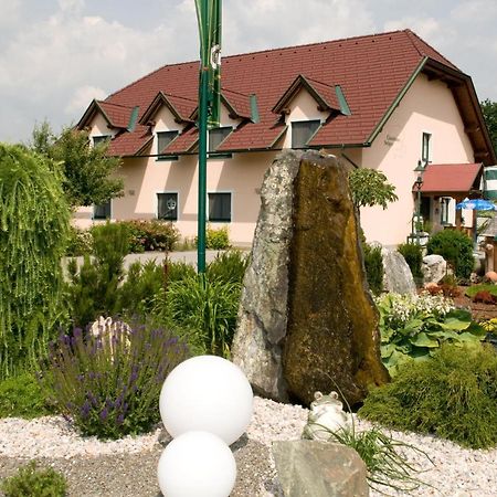 Restaurant Gaestehaus Seiger Sankt Lorenzen bei Knittelfeld Eksteriør bilde