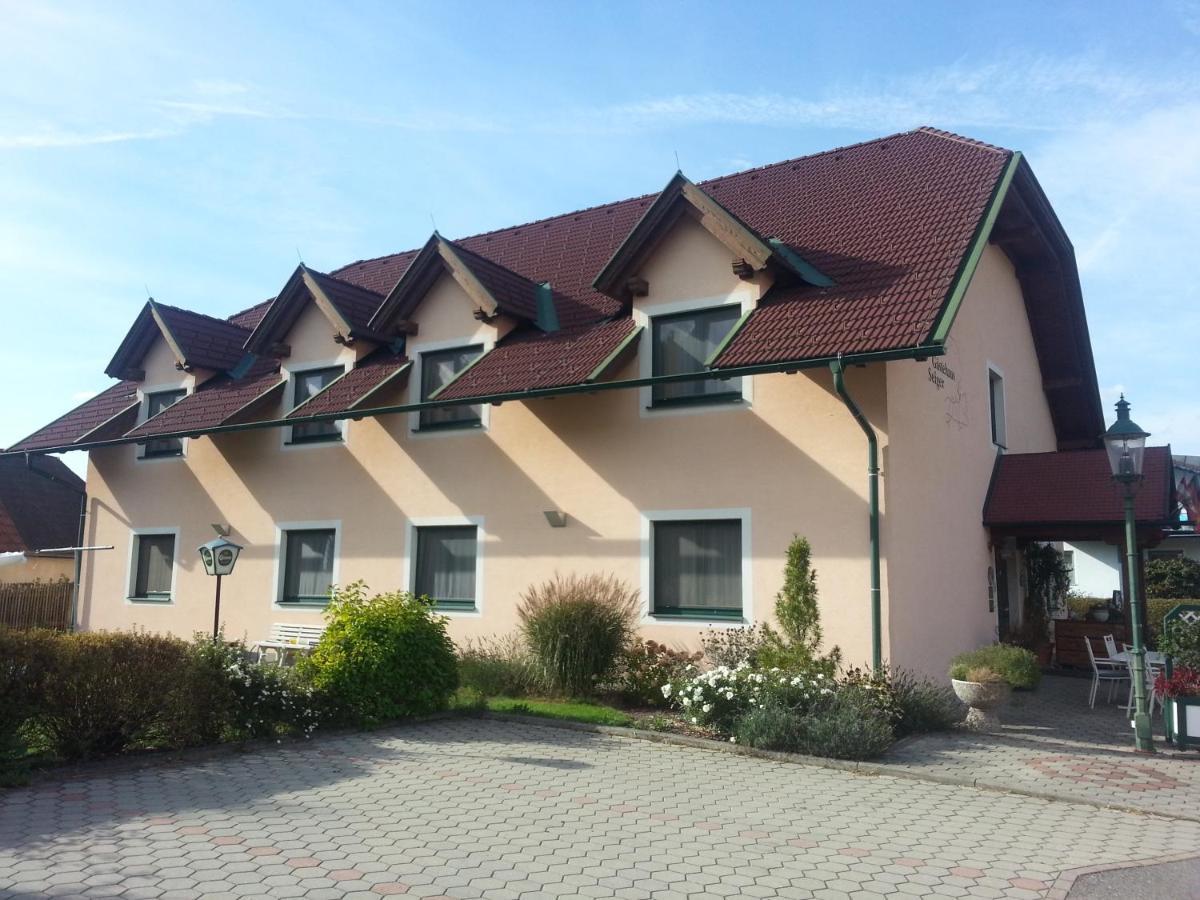 Restaurant Gaestehaus Seiger Sankt Lorenzen bei Knittelfeld Eksteriør bilde