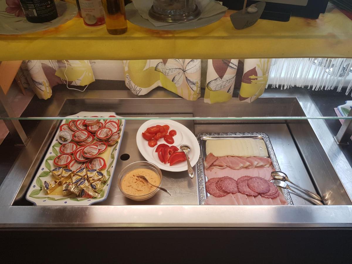 Restaurant Gaestehaus Seiger Sankt Lorenzen bei Knittelfeld Eksteriør bilde